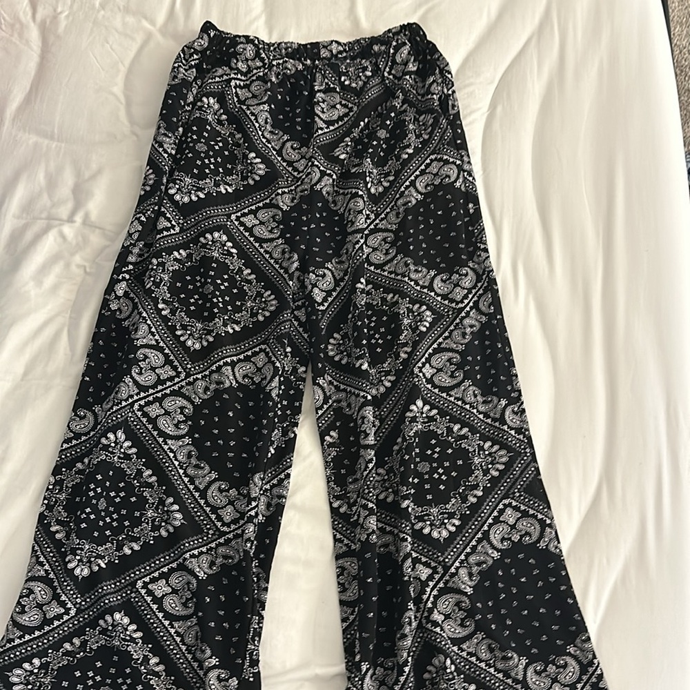 Flowy Pants - Picture 2 of 2